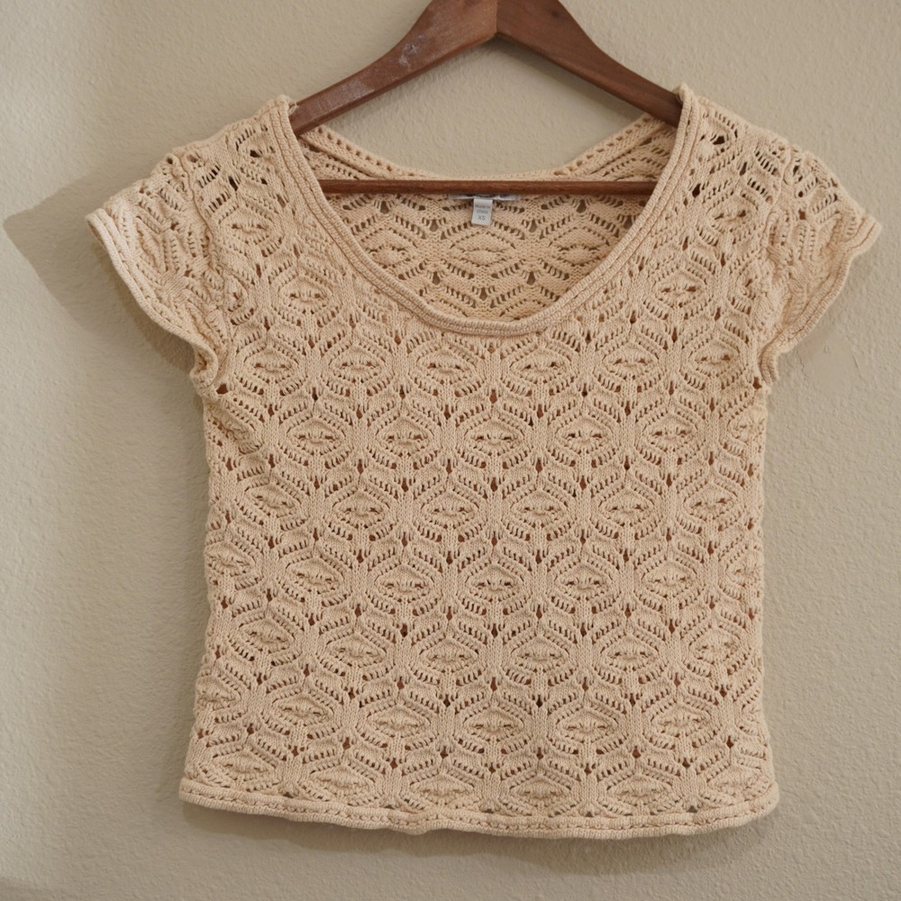 Vintage dELiA's XS Knit Top Beige Tan Pointelle Crochet Short Sleeve Shirt 90s